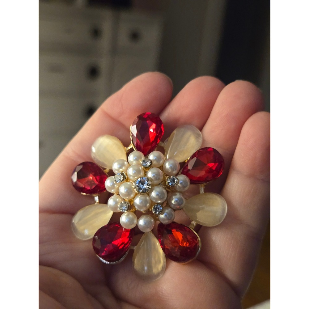 Starbust Brooch Brilliant Red Cream Faux Pearl Rhinestone Vintage 50s. Stunning!
